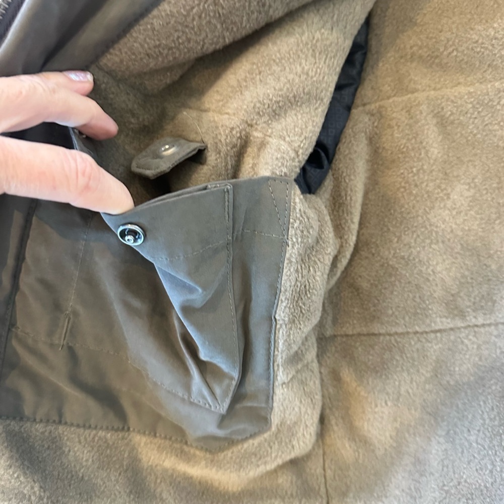 Columbia Fleece Lined Funnel Neck Jacket in Khaki - Picture 10 of 12